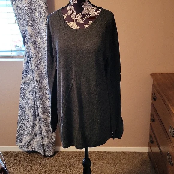 EUC Liz Lange Dark Gray Size Large Maternity Top - Picture 1 of 6